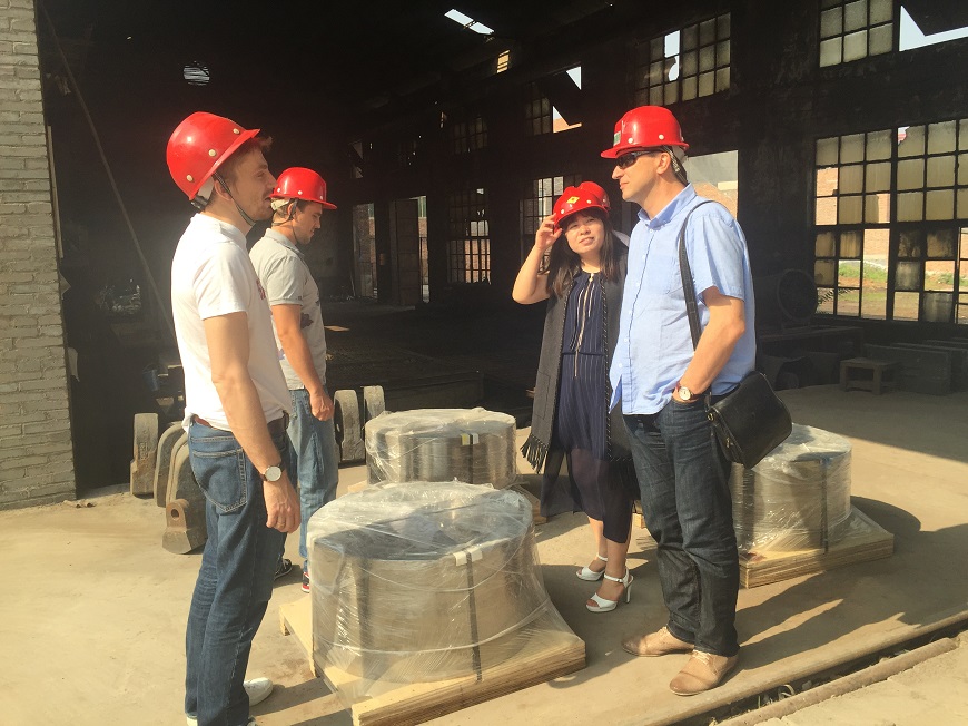 Agen kami dari Latvia