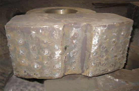 Palu penghancur klinker ZGMn13Cr2 sisipan batang paduan tungsten titanium