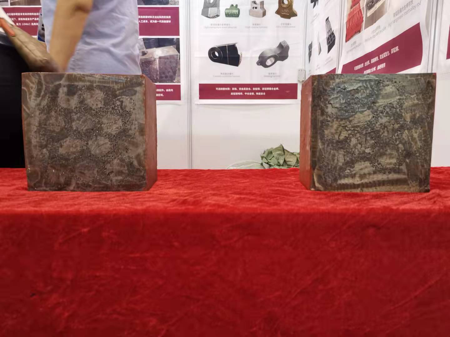 Palu komposit keramik penghancur